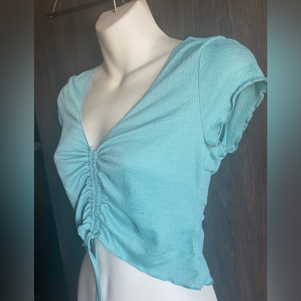 Abound Mint Ruched V-Neck Drawstring Crop Top - Picture 2 of 8